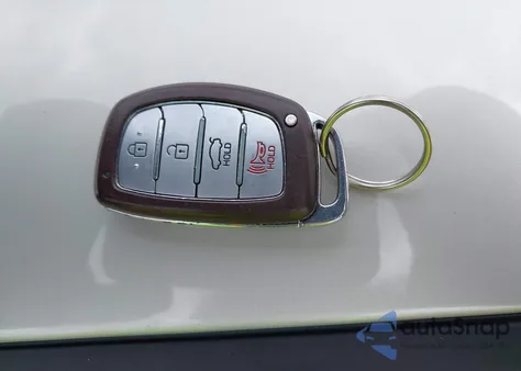 2017 Hyundai Elantra Limited из США, поврежденный, VIN 5NPD84LFXHH026217